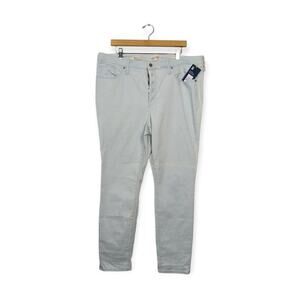 Universal Thread Light Wash Denim High Rise Skinny Jeans